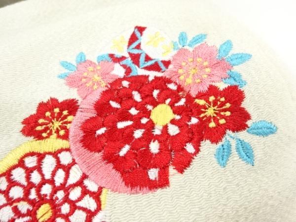 ys6866744; 宗sou 縮緬地鞠に花模様刺繍和装バッグ【リサイクル】【着】_画像2