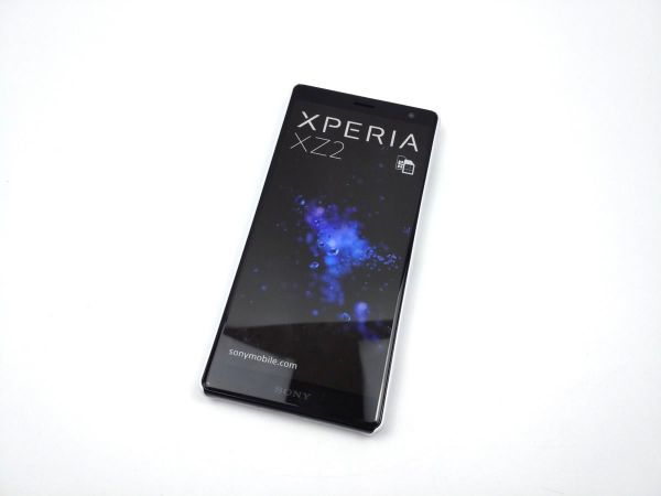 Xperia XZ2 SO-03K SOV37 702SO用 ハードケース カバー PC ホワイト_画像2