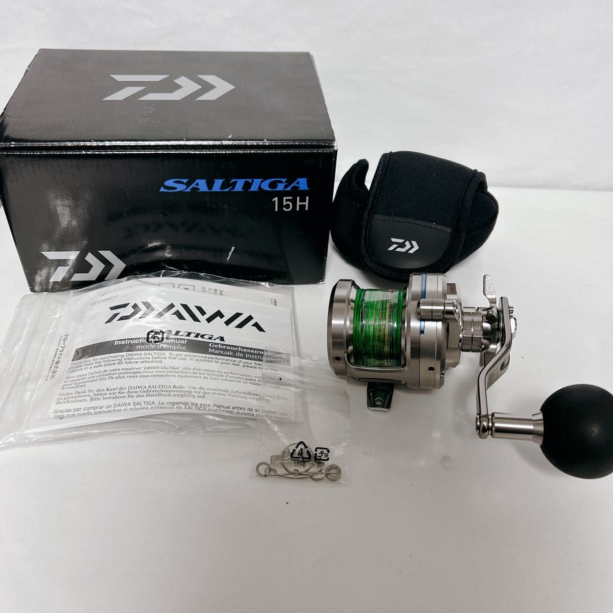 ダイワ　15ソルティガ15H 右ハンドル DAIWA ジギング　青物　ブリ　ヒラマサ　 ベイトリール