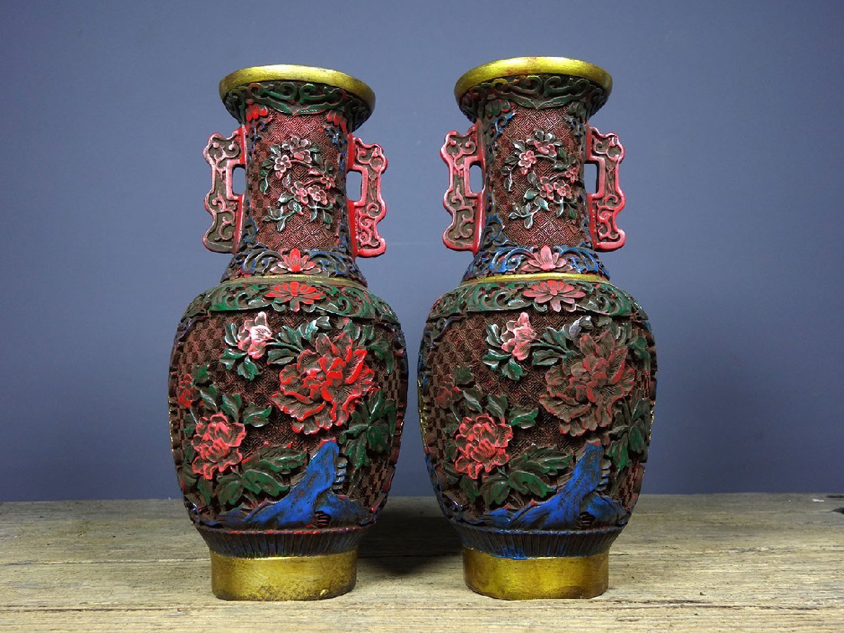 お得な情報満載 一対 花瓶 ◆古風堂◆ 彫刻 收藏 古玩 古賞物 古董品 美術 雙耳對瓶 花富貴 花瓶