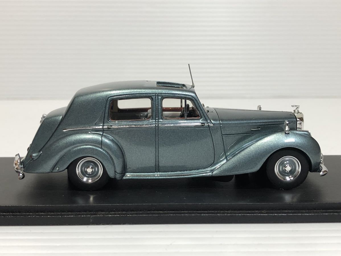 スパーク 1/43 ベントレー 1952 MARK Ⅵ STANDARD STEEL SPORTS SALOON ミニカー spark_画像5