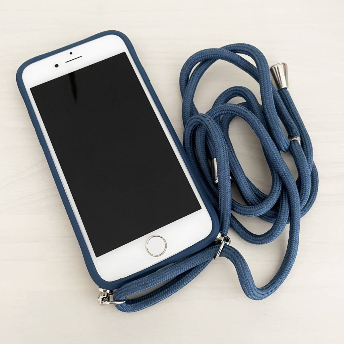 iPhone 6 6s 7 8 SE (第2世代/第3世代) SE2 SE3 ケース シリコン スマホ ショルダー 肩掛け 紐付き 収納 ネイビー 紺色 アイフォン_画像2