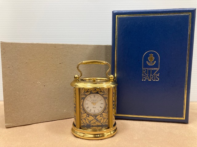 3693* HOTEL RITZ PARIS ホテル リッツ GOLD LEAVES CLOCK 金箔 時計 置時計 飾り時計 ミニ時計 クオーツ 電池式 不動品 付属付 現状品_画像1