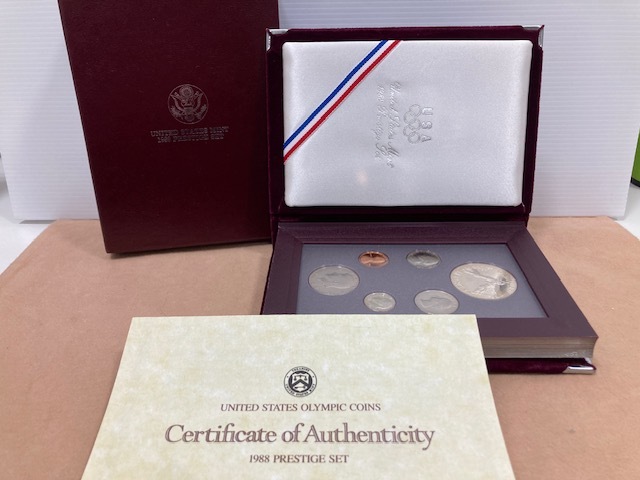 3705* UNITED STATES MINT 1988 PRESTIGE SET オリンピックコイン イーグル プルーフ貨幣セット コレクション ケース付 未使用品_画像1