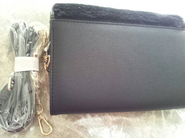 * бесплатная доставка * искусственный мех заслонка бумажник небольшая сумочка ( цвет черный ) новый товар не использовался товар 