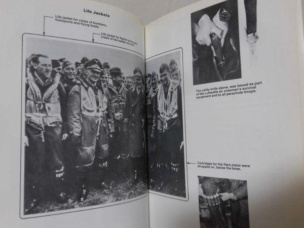 【P】洋書 ドイツ空軍徽章 資料本 The Luftwaffe Air Organizations of the Third Reich Schiffer Military History 1972年発行[2]C0744_画像9