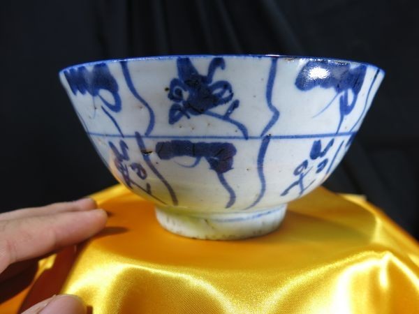 ヤフオク A清朝染付菓子鉢 中国 清時代 木箱付き 磁器 焼 ヤフオク A清朝染付菓子鉢 中国 清時代 木箱付き 磁器 焼