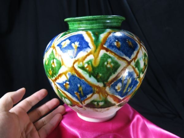 ヤフオク A 唐三彩壺 唐時代 中国 ダイヤ文様 陶器 明器 ヤフオク A 唐三彩壺 唐時代 中国 ダイヤ文様 陶器 明器