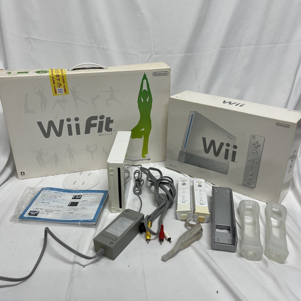 Wii 本体 Wii fit 箱 コントローラー付き スーパーマリオブラザーズ ゲーム機本体 関Y1102-22_画像1