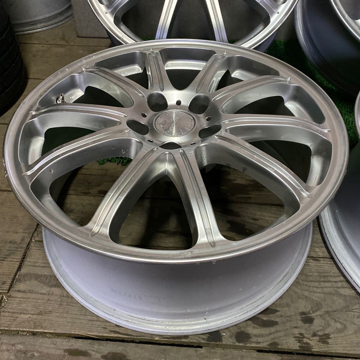 ECO FORMEホイール 18インチ 18×7J OFF;+38 PCD;114.3-5H ハブ径;約70mm 傷あり、ガリ傷あり、錆びあり 4本 の画像2