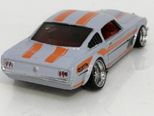 Hot WHeeLs 65 MUSTANG 2+2 FASTBACK 改 アルミ 深リム ローダウン 改造 ムスタング ファストバック ミラー カスタム_画像6