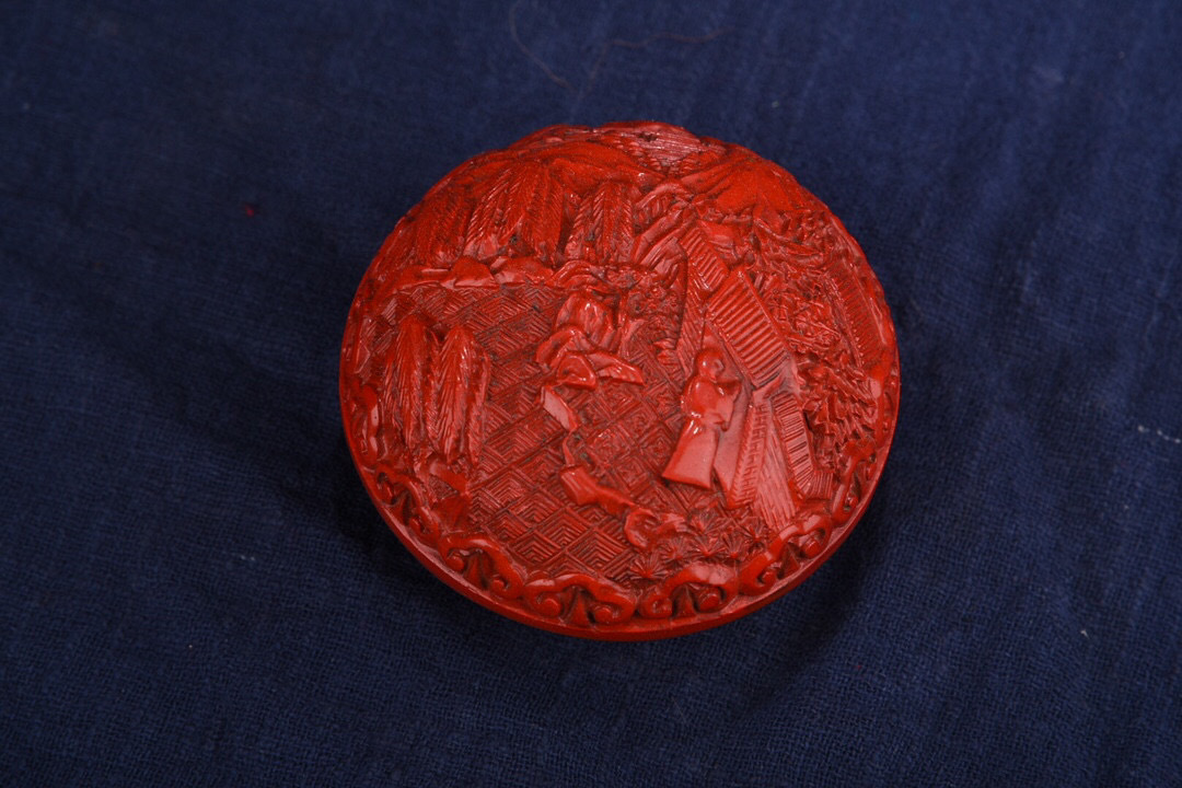 日本売り ▽鴻▽漆器漆彫 剔紅 山水紋 粉盒 置物 古賞物 中国古玩 中国古美術