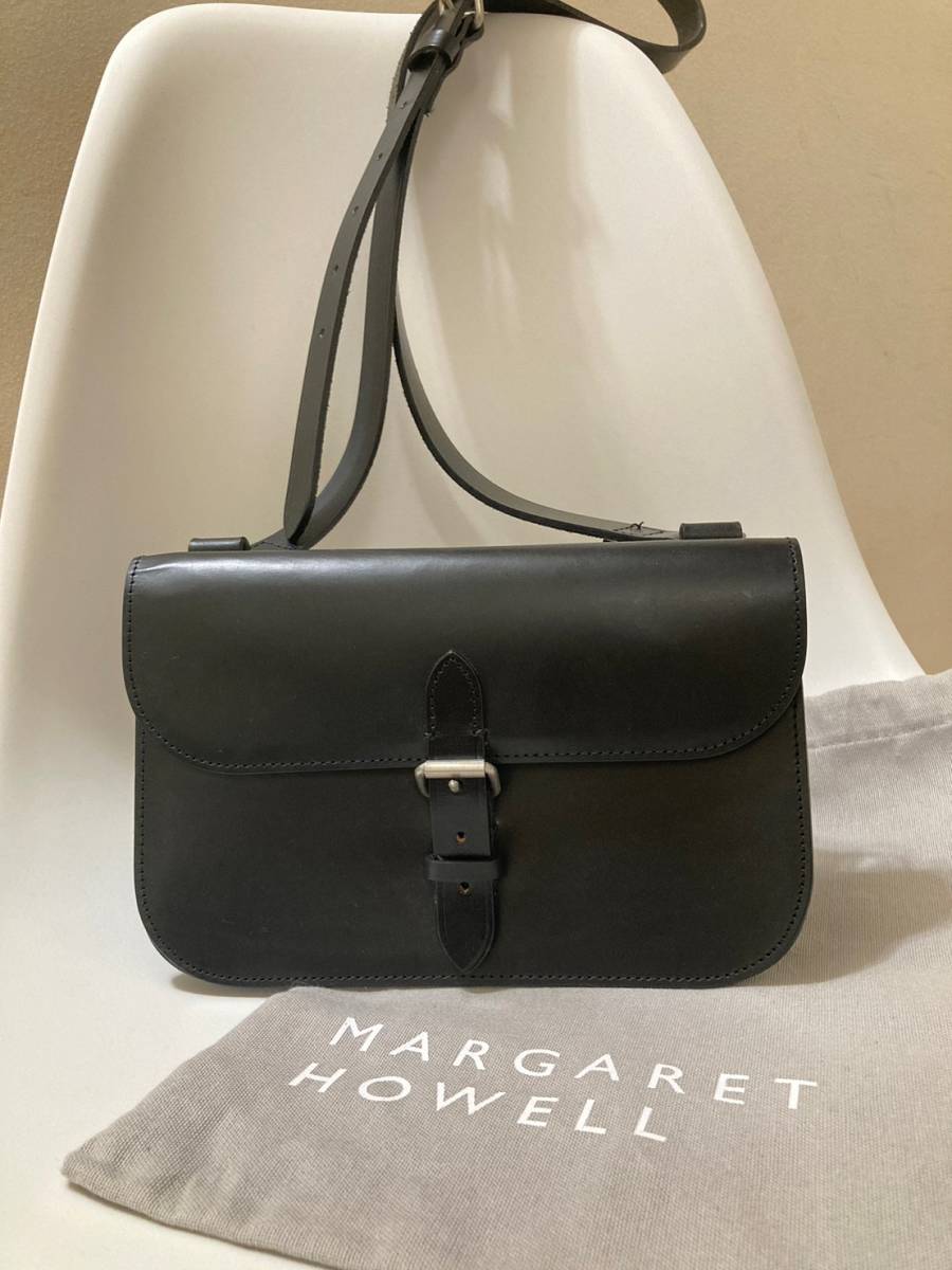 MARGARET HOWELL マーガレットハウエル BRIDLE LEATHER SHOULDER BAG ブライドルレザー ショルダーバッグ 黒【A9173】_画像1