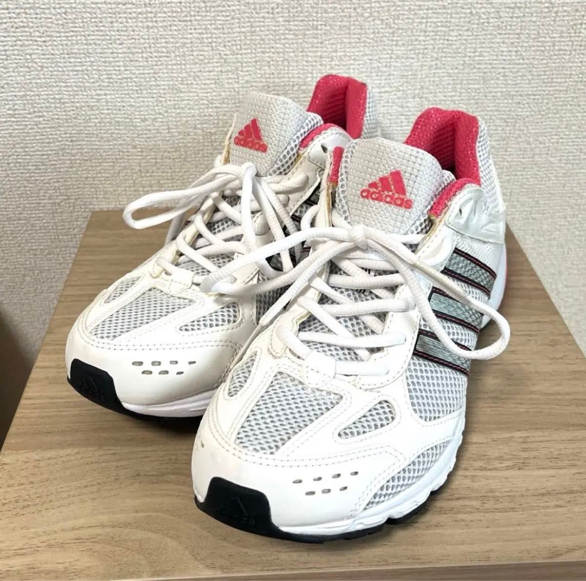 美品】adidas 25cm ランニングシューズ｜Yahoo!フリマ（旧PayPayフリマ）