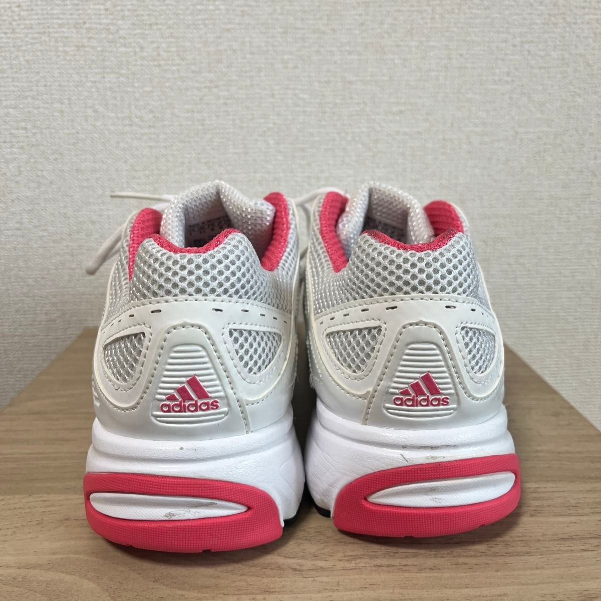 美品】adidas 25cm ランニングシューズ｜Yahoo!フリマ（旧PayPayフリマ）