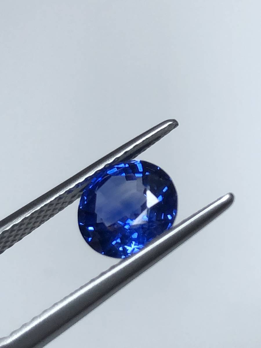 最終値下げ！【451】美品！天然サファイア　ルース　2.363ct　ソーティング付き_画像2