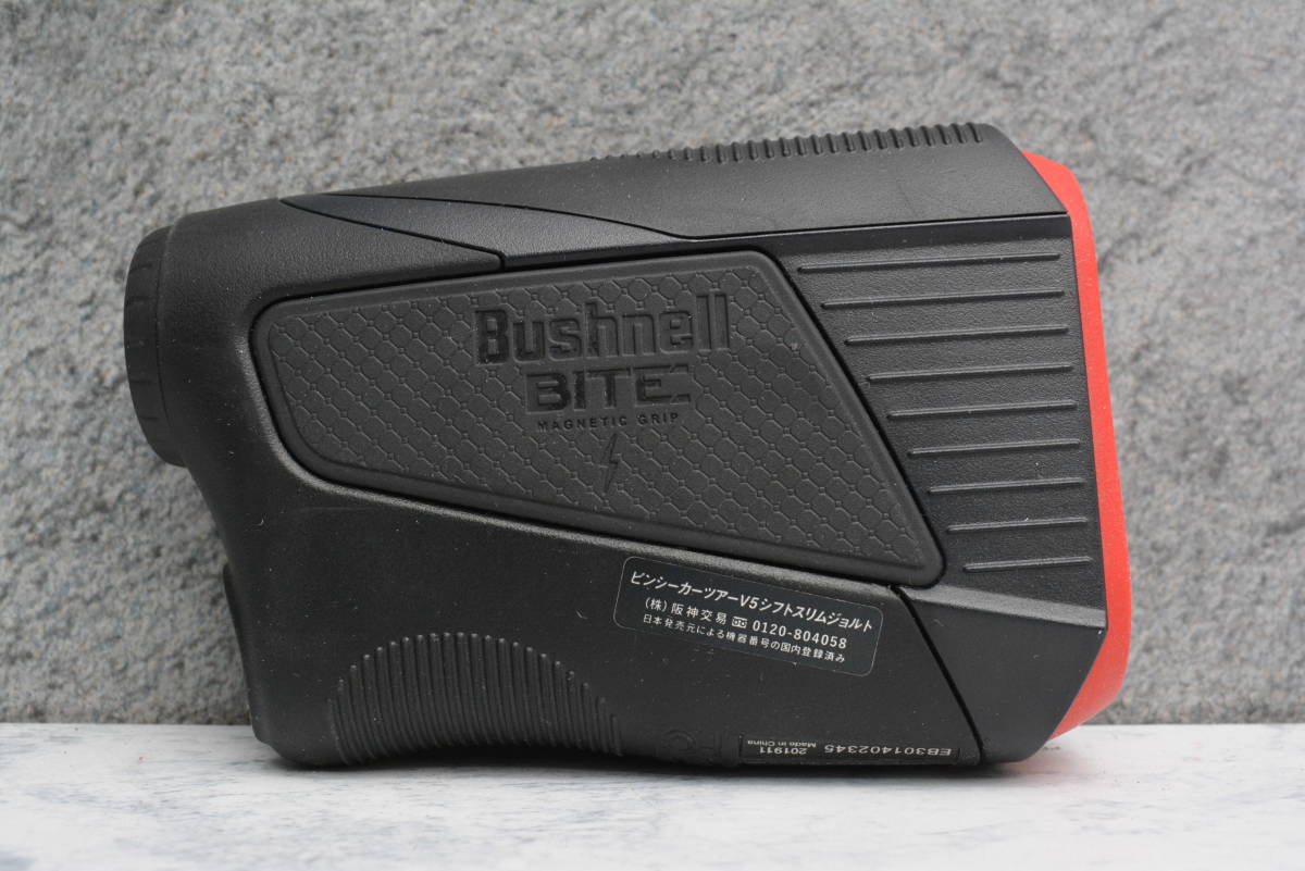 【程度良好 人気モデル】ブッシュネル Bushnell ピンシーカー ツアー V5 シフトスリムジョルト レーザー距離計 レーザー測定器 ブラック_画像3