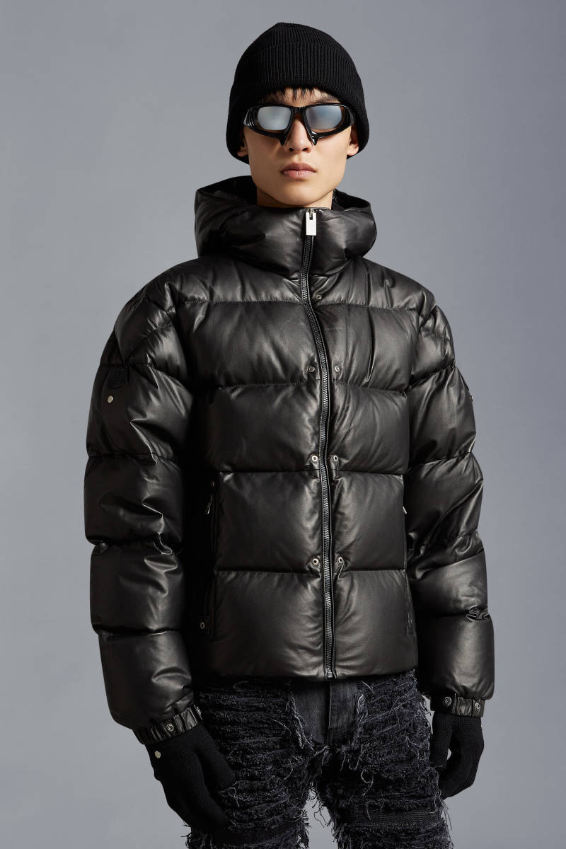 本物新品モンクレール ジーニアスMONCLER GENIUS 6 1017 ALYX 9SM ヴァージンウール ニットグローブ 手袋 黒 M ダウンジャケットスタイルに_着用イメージになります。