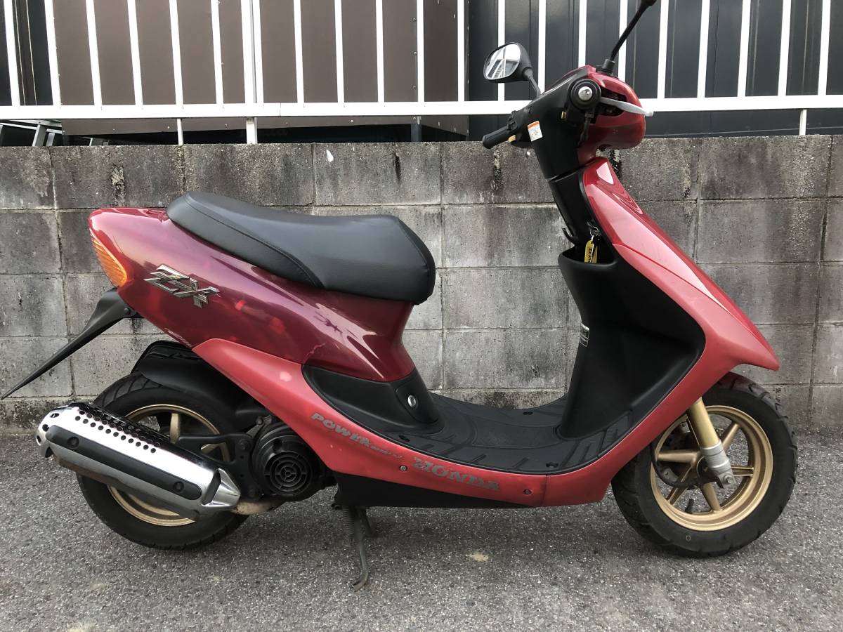 beautiful car 2000 year limitation Live DIO ZX skeleton red beautiful car 2000 year limitation Live DIO ZX skeleton red