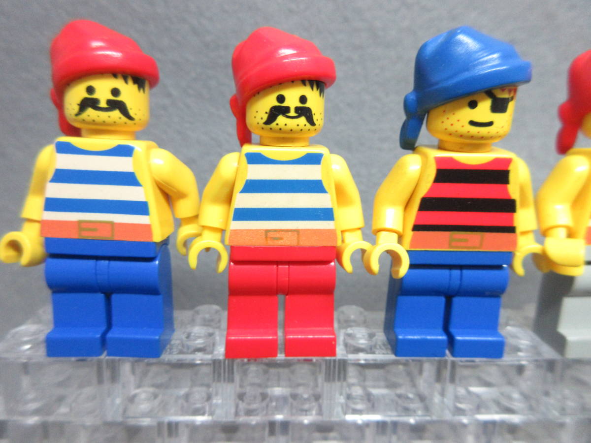 LEGO★ 正規品 年代物 海賊 ミニフィグセット 南海の勇者 シリーズ 同梱可 レゴ 船員 乗組員 ダークシャーク号 シーフォーク サンタクルス_画像5
