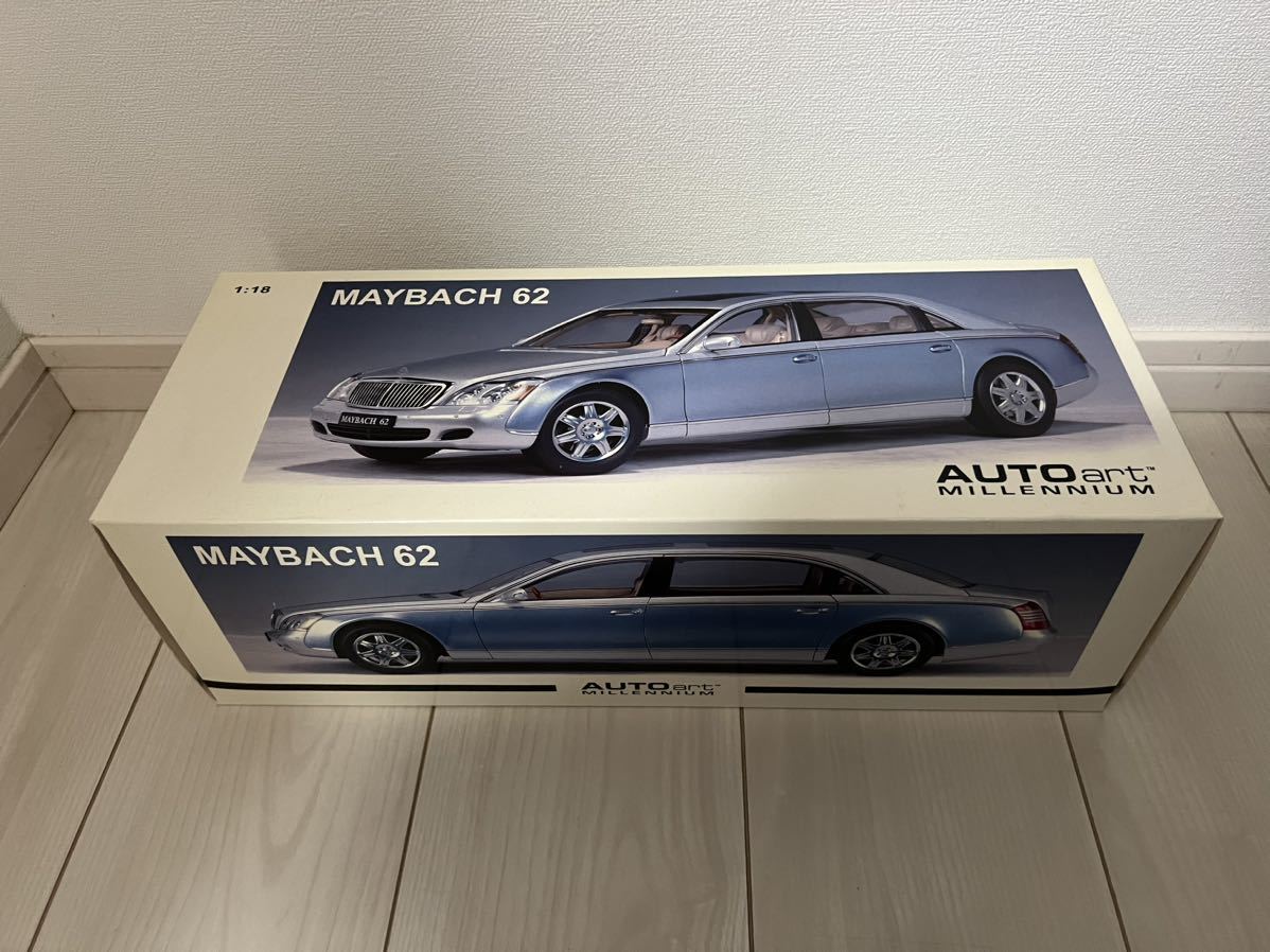 AUTOart オートアート 1/18 MAYBACH 62 LWB マイバッハ シルバー×ライトブルー 761639の画像1