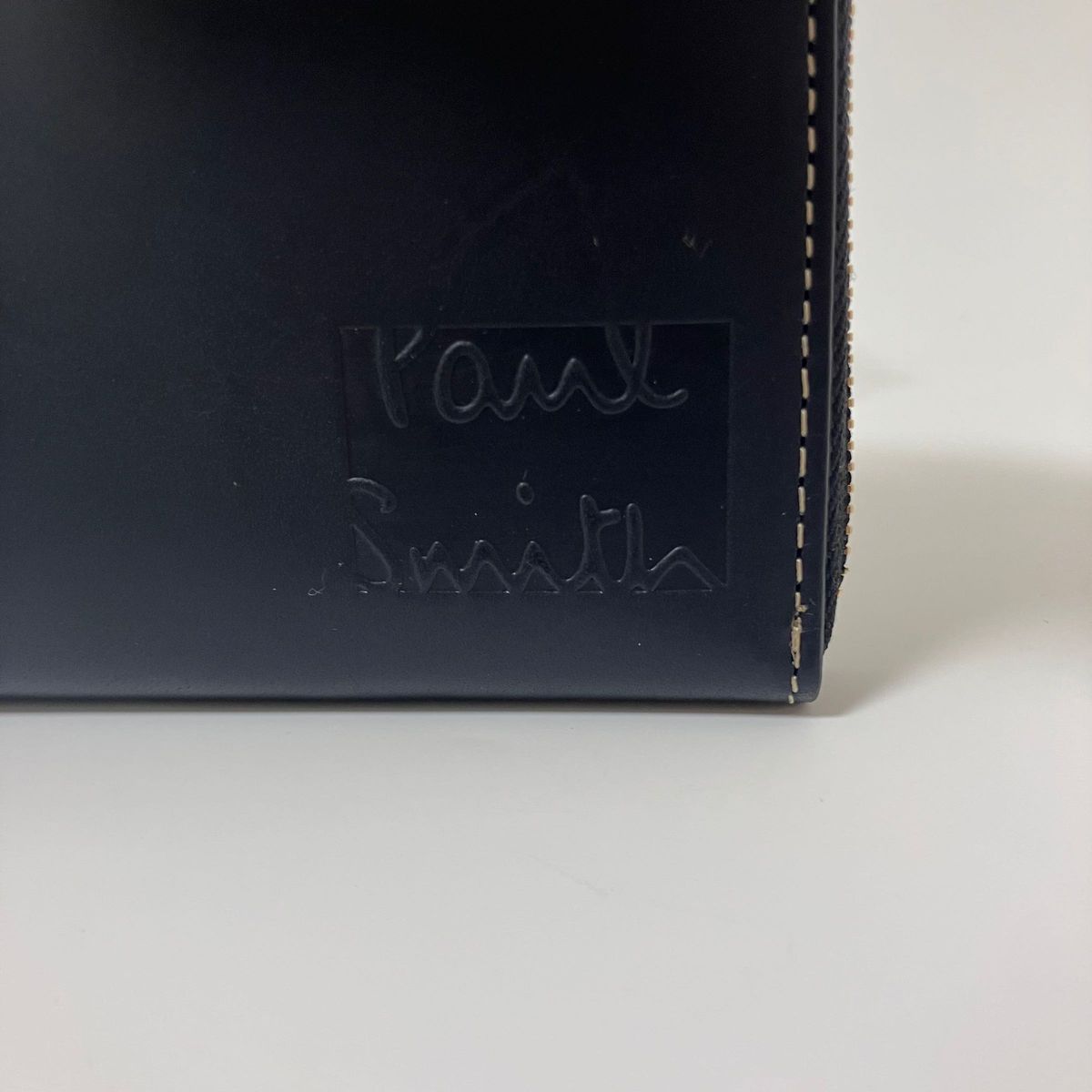 ポールスミス　ステッチハイライト　ラウンドジップ長財布　ブラック　展示品　 財布 レザー ブラック　ラウンド　 ファスナー　未使用