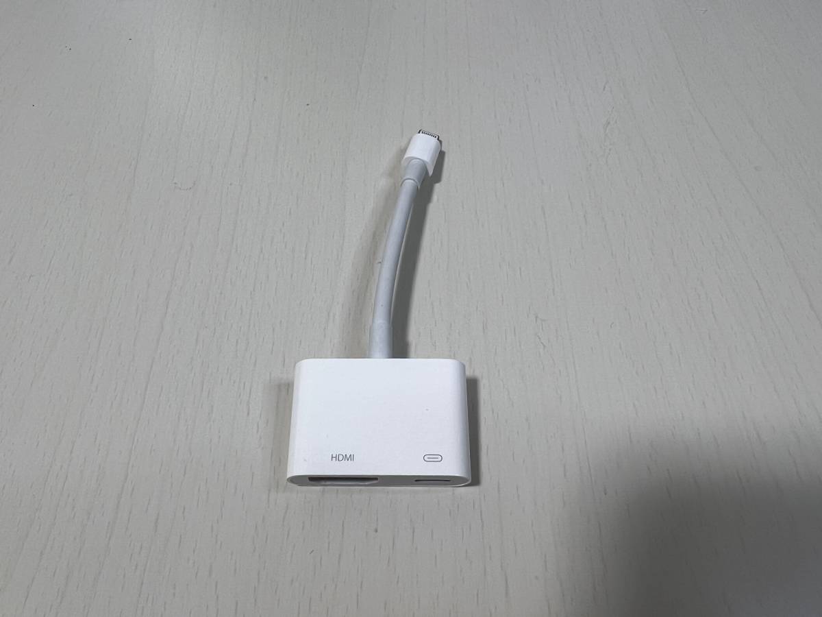 中古 Apple アップル純正 Lightning - Digital AVアダプタ A1438 HDMI変換ケーブル_画像1