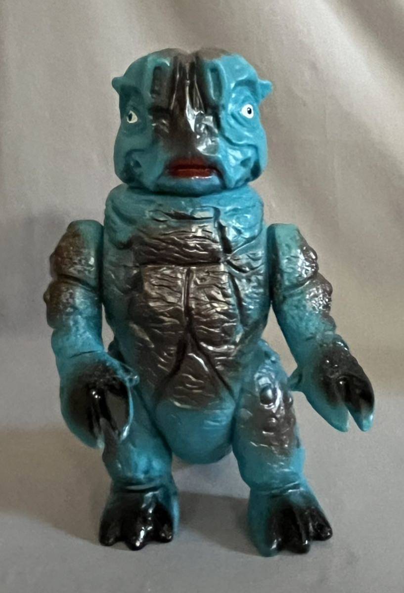 【中古品】当時物 マグネドン 水色成型 ブルマァク 帰ってきたウルトラマン 怪獣 宇宙怪獣 ウルトラ ブルマァク 帰ってきたウルトラマン グドン