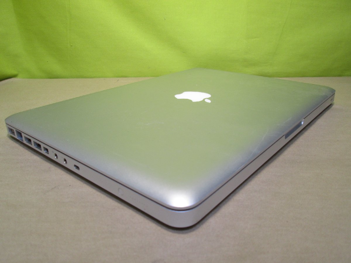 Apple MacBook【Core 2 Duo】 EMC：2254　電源投入可 ジャンク　送料無料 1円～ [87504]_画像4