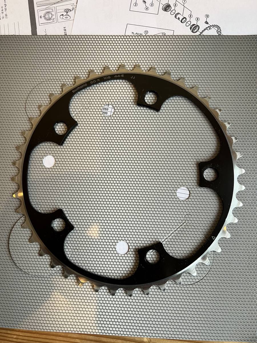 送料無料 DURA-ACE FC-7900 インナーチェーンリング 44T PCD 送料無料 DURA-ACE FC-7900 インナーチェーンリング 44T PCD