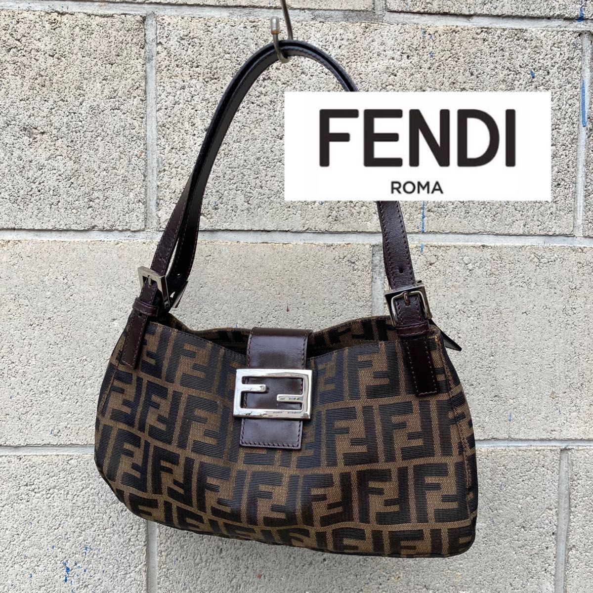 美品　FENDI フェンディ　ハンドバッグ　ズッカ柄　オシャレ　送料込