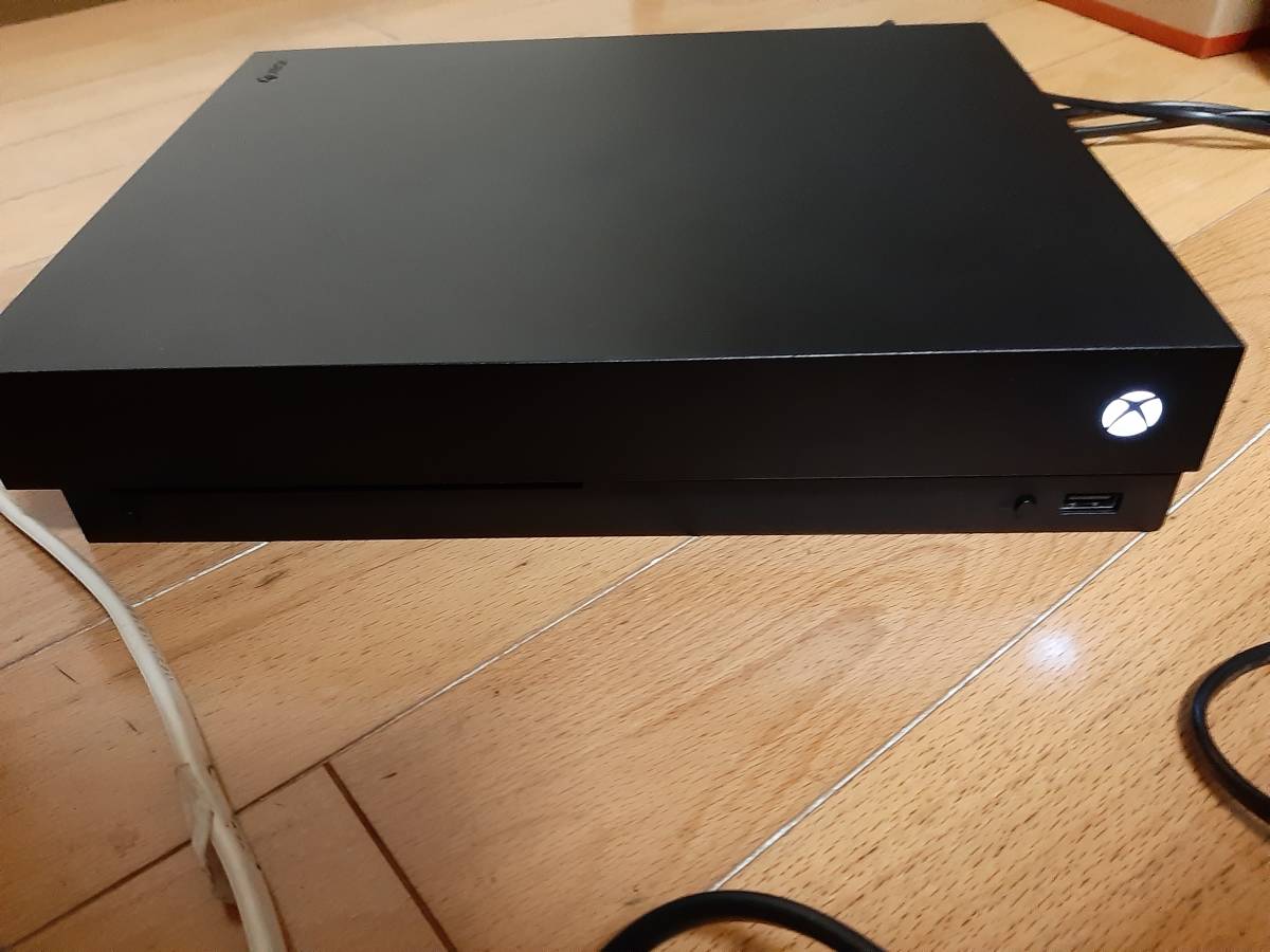 [GWセール]Xbox One X Model 1787 本体のみ ジャンク 動作未確認（通電のみ確認済み）の画像1