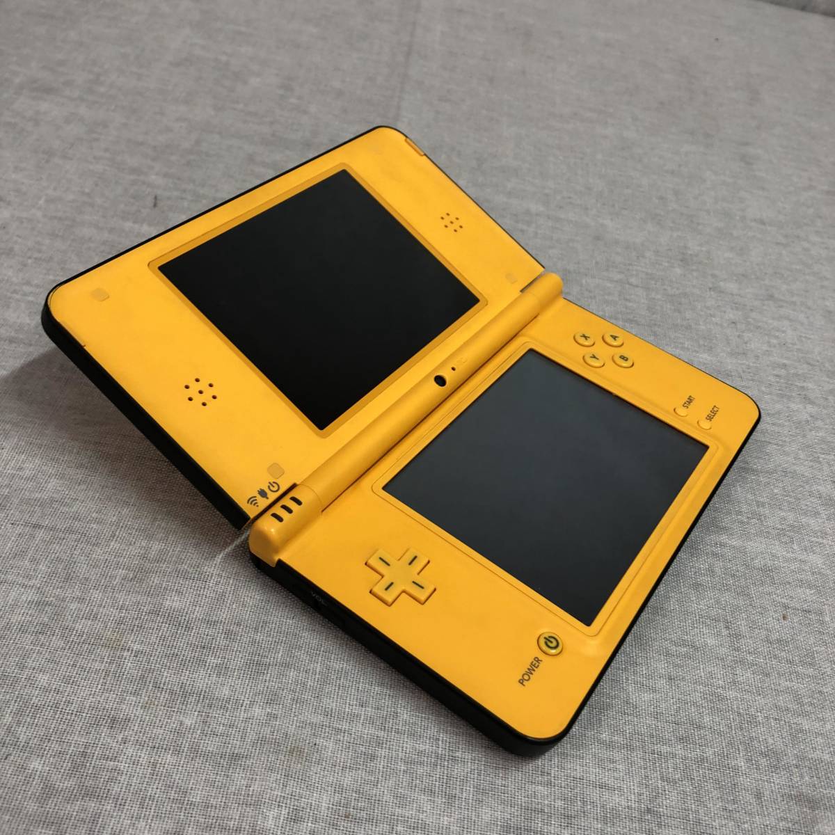 ニンテンドーDSi LL イエロー_画像3