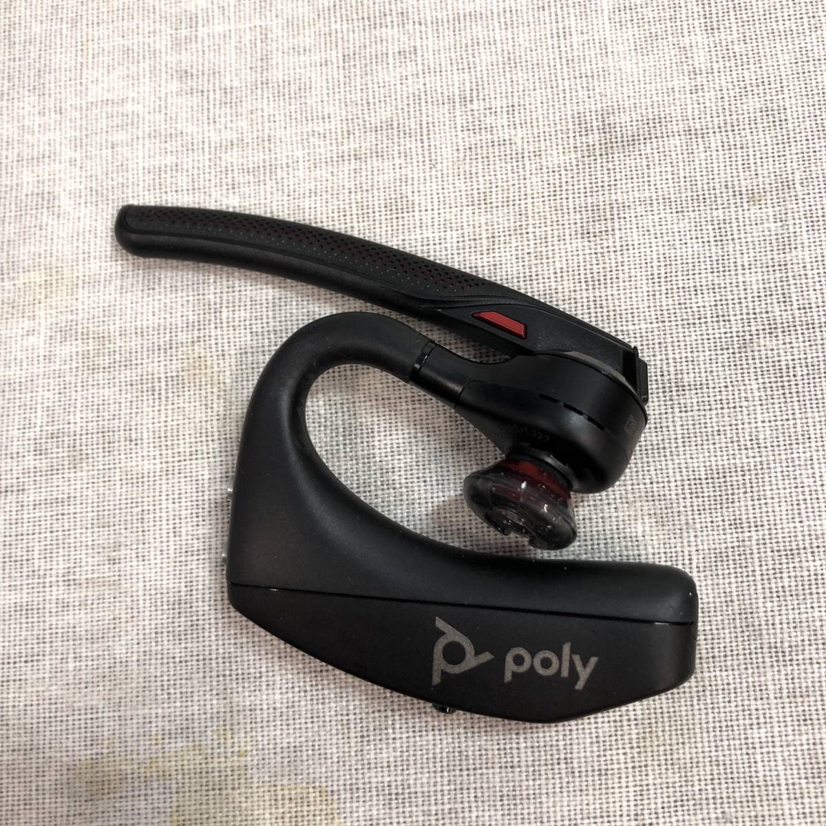 Poly（ポリー） Voyager 5200 Bluetooth ワイヤレスヘッドセット 片耳 モノラルイヤホンタイプ ノイズキャンセリングマイク _画像4