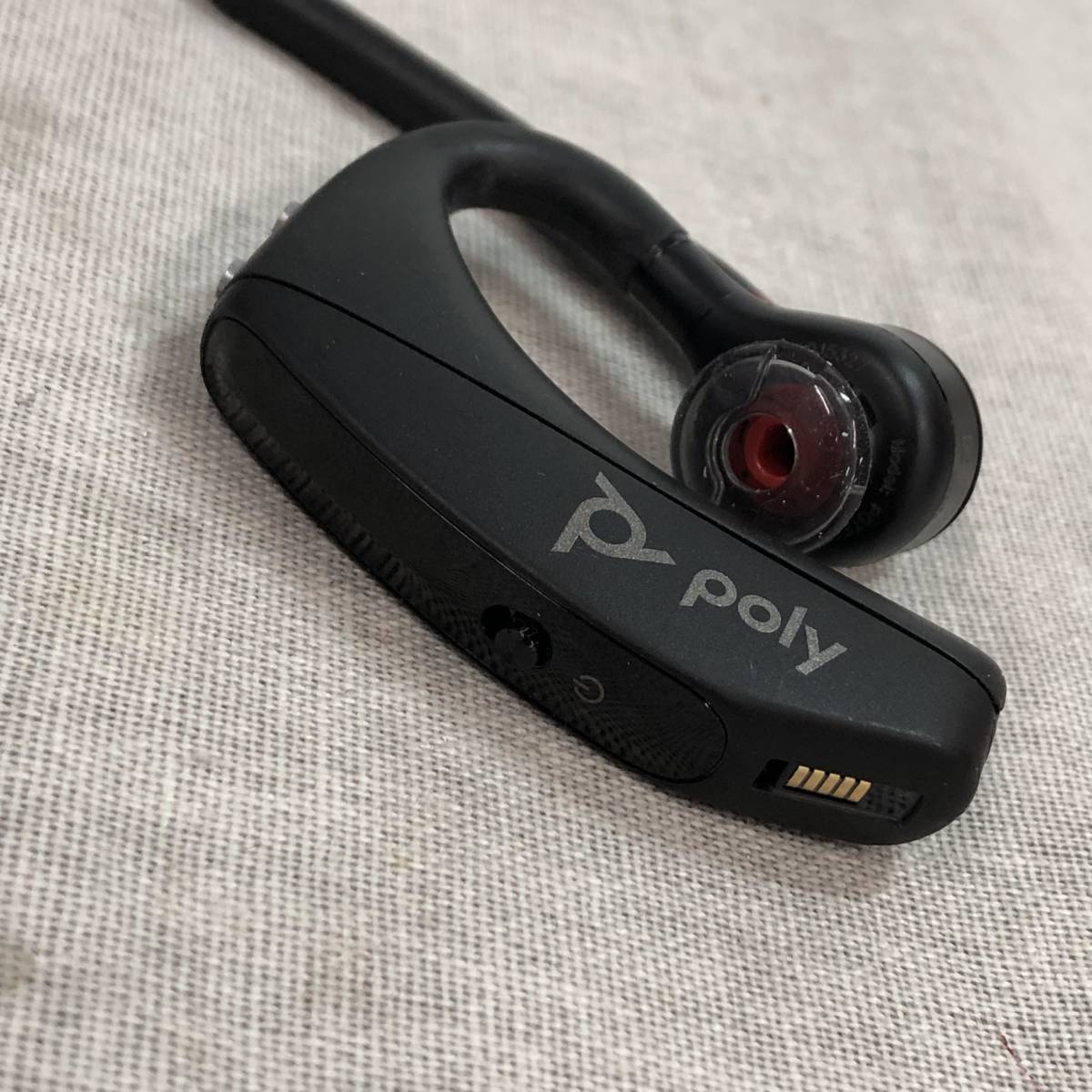 Poly（ポリー） Voyager 5200 Bluetooth ワイヤレスヘッドセット 片耳 モノラルイヤホンタイプ ノイズキャンセリングマイク _画像5