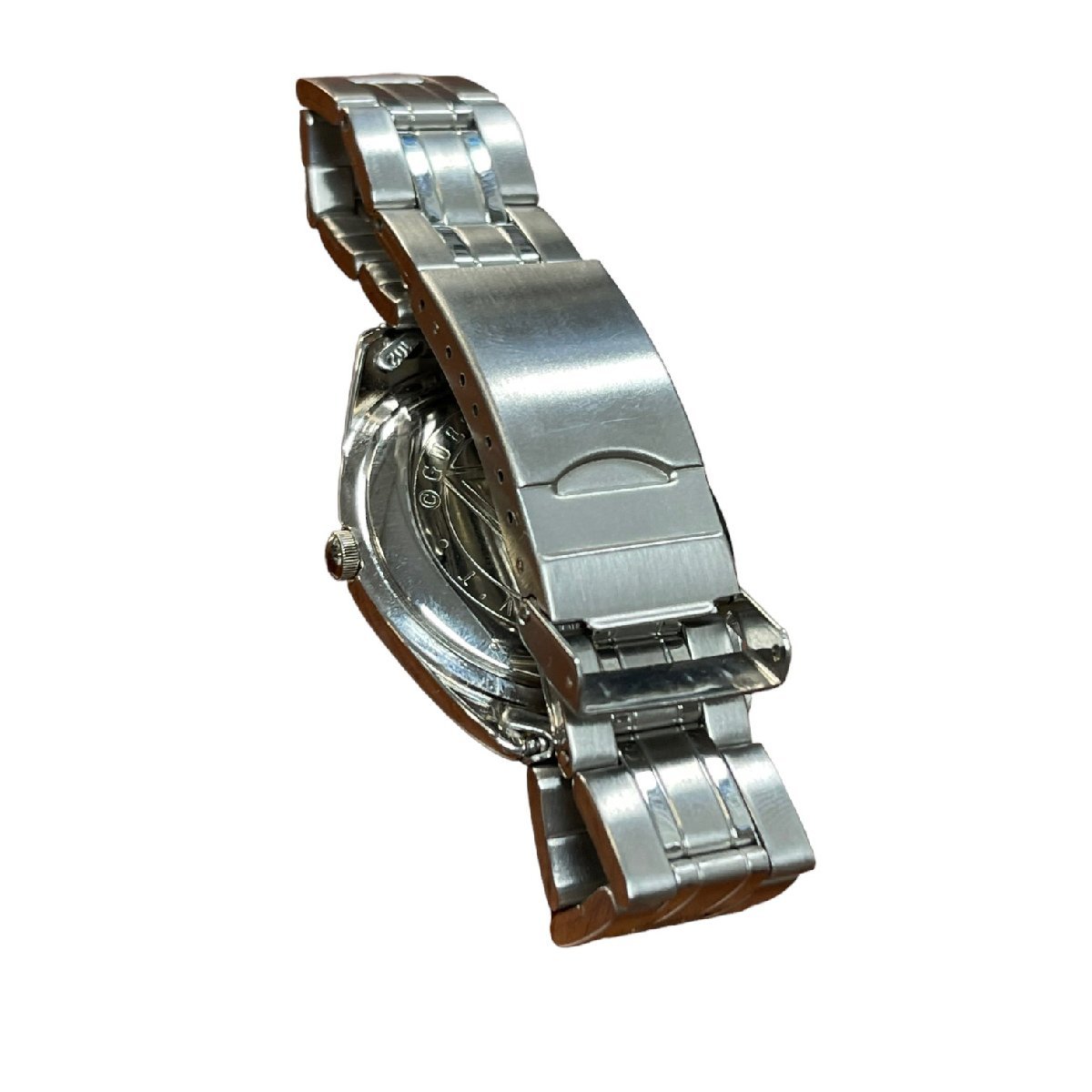 【中古品】 GUESS 時計 文字盤シルバー クオーツ メンズ レディース 腕時計 箱無 本体のみ L12-72RD_画像5