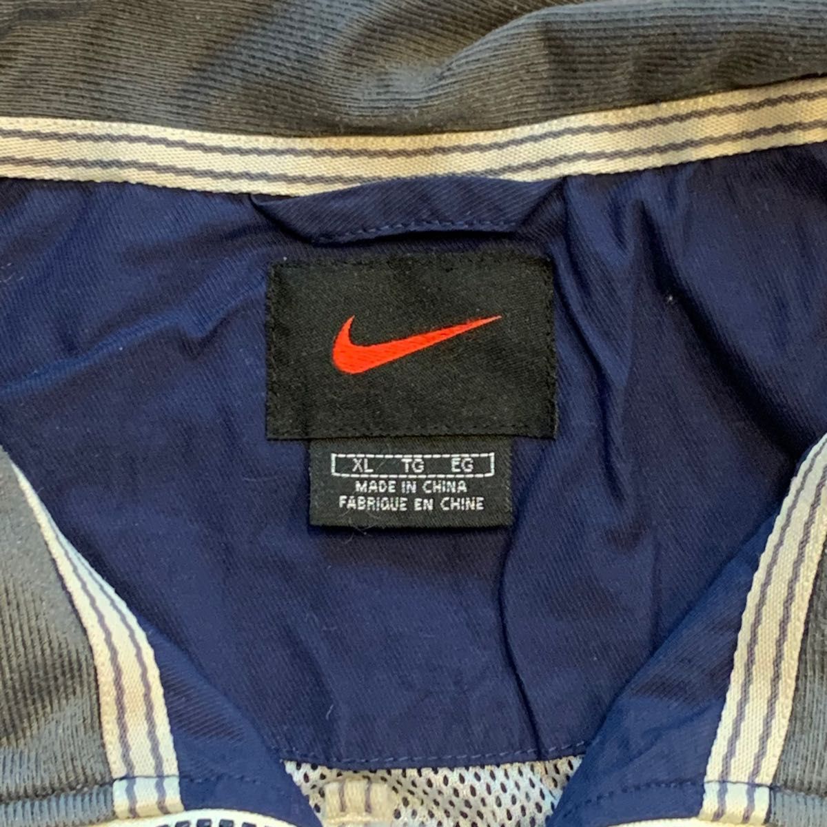 NIKE ナイキ ハーフジップアノラックパーカー センタース NIKE ナイキ ハーフジップアノラックパーカー センタース