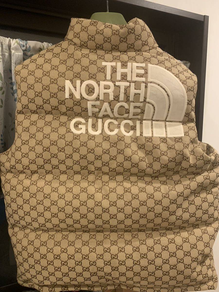 新品　GUCCI×THE NORTH FACE グッチ×ノースフェイス　21AW GGダウンベスト Ｌサイズ_画像2