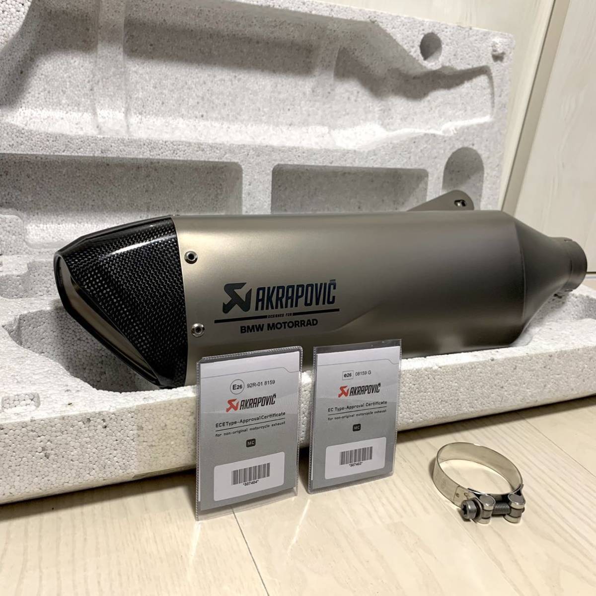 BMW S1000RR 19-23 K67アクラポヴィッチ/スリップオンマフラー /AKRAPOVIC アクラポビッチ 純正OP チタン 純正オプションサイレンサー_画像1