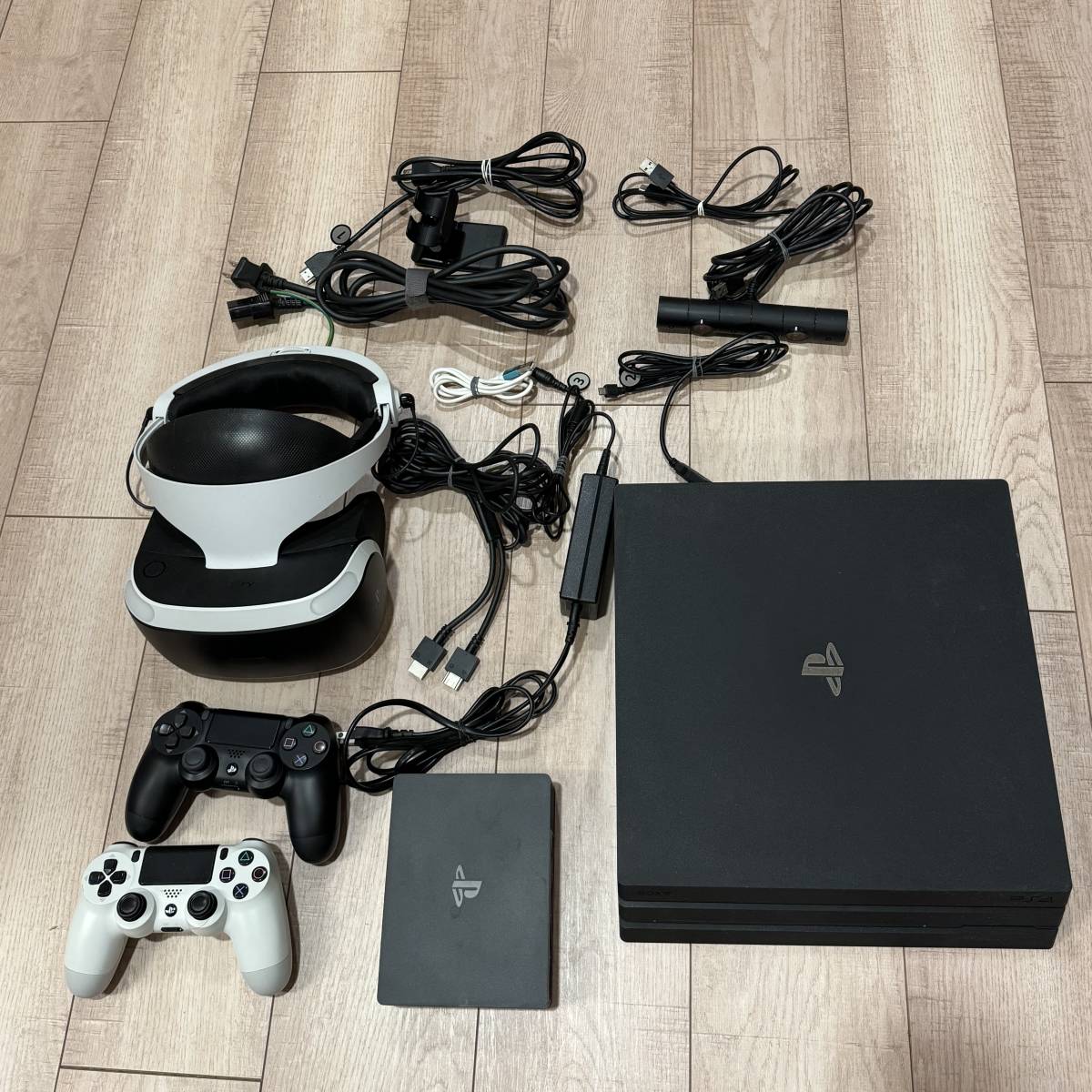 動作確認済 PlayStation4 本体 VR セット コントローラー付属 初期化済み