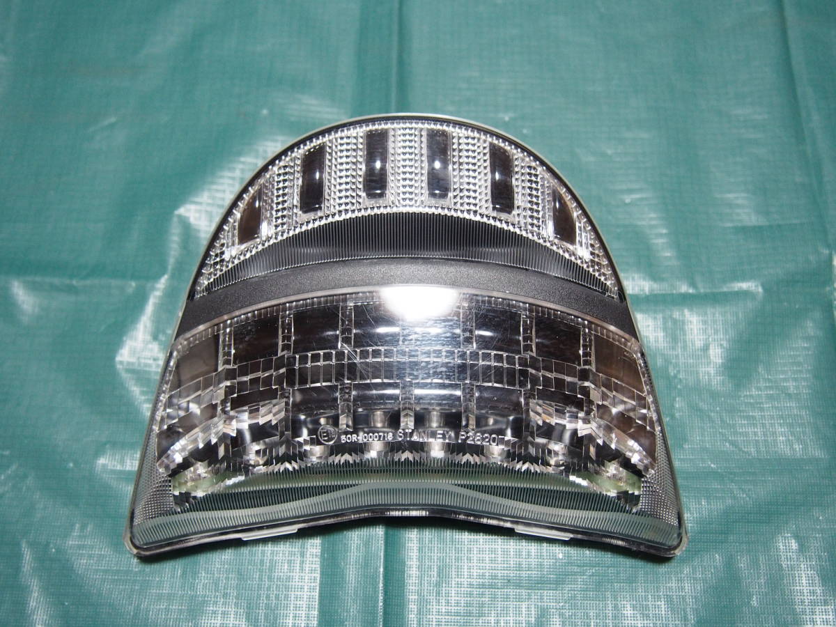 HONDA　ホンダ　CBR954RR(SC50)　 テールランプ ブレーキランプ　LED_画像1