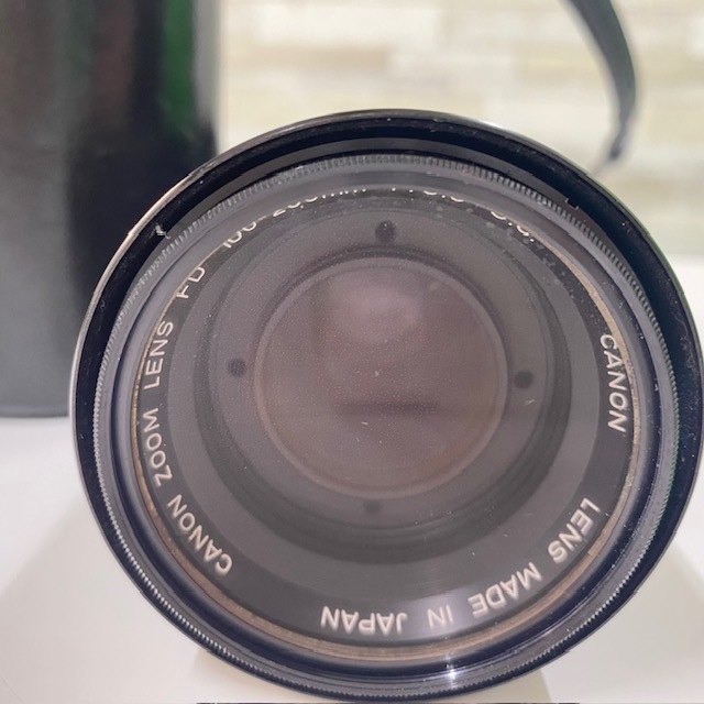 Canon ZOOM LENS FD 100-200mm F/5.6 S.C. レンズ 望遠 キャノン ズーム 現状品　ケース付き_画像2