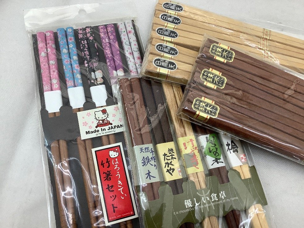 箸まとめ 和ごころ 優しい食卓 ハローキティ 竹箸 セット 白南天 鉄木 袋にヨゴレ有 未使用品 ACB_画像6