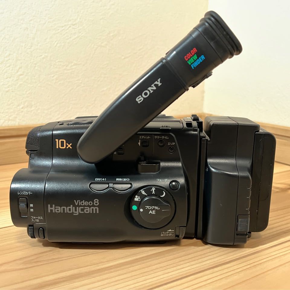 8mmテープ再生できます SONY Video8ビデオカメラ CCD-TR222 8mmテープ再生できます SONY Video8ビデオカメラ CCD-TR222