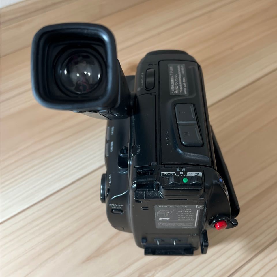 8mmテープ再生できます SONY Video8ビデオカメラ CCD-TR222 8mmテープ再生できます SONY Video8ビデオカメラ CCD-TR222