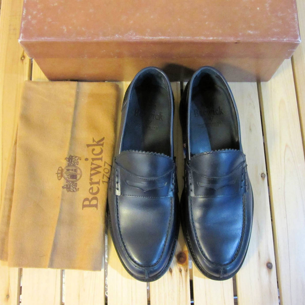  unused . close beautiful goods Berwick 1707 bar wik coin Loafer leather shoes leather shoes Goodyear moccasin navy men's UK6 25cm