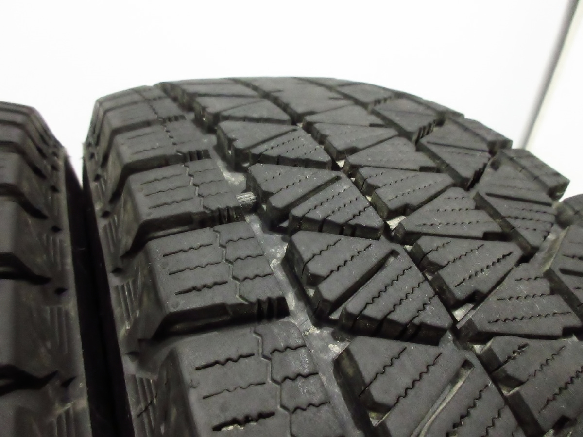 超バリ溝 ブリヂストン DM-V3 215/70R16 BLIZZAK 2021年後半 スタッドレス 4本セット デリカ D5 アウトランダー 他 札幌市 タイヤ交換OK_画像2