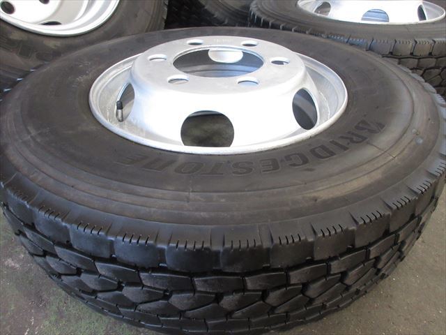 送料無料 225/80R17.5 BS M801 ミックス バリ溝 4トン17.5×6.00 135-9 6穴 再塗装 6本 フォワード レンジャー ファイター等の画像3