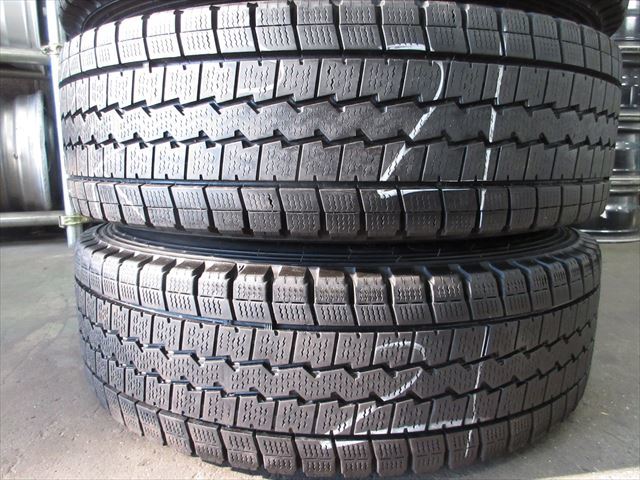 送料無料　スタッドレス　205/75R16　DUNLOP　LT03　21年　三菱キャンター　ふそう　新車外しXAC16×5.5K　5穴　美品　6本セット_画像9