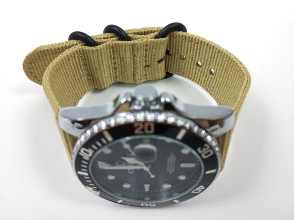 ナイロン製ミリタリーストラップ 交換用腕時計ベルト クイックリリース ベージュXブラック 22mm_画像2